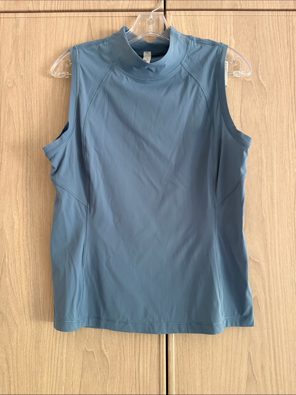Sleeveless Lululemon Mock Neck Golf Top